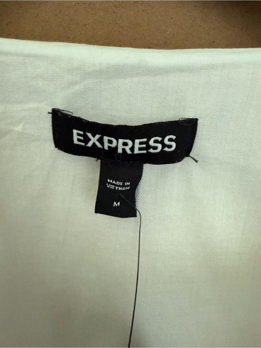 🆕 Express White Poplin Ruffle Tie-Front Maxi Dress - Picture 4 of 8